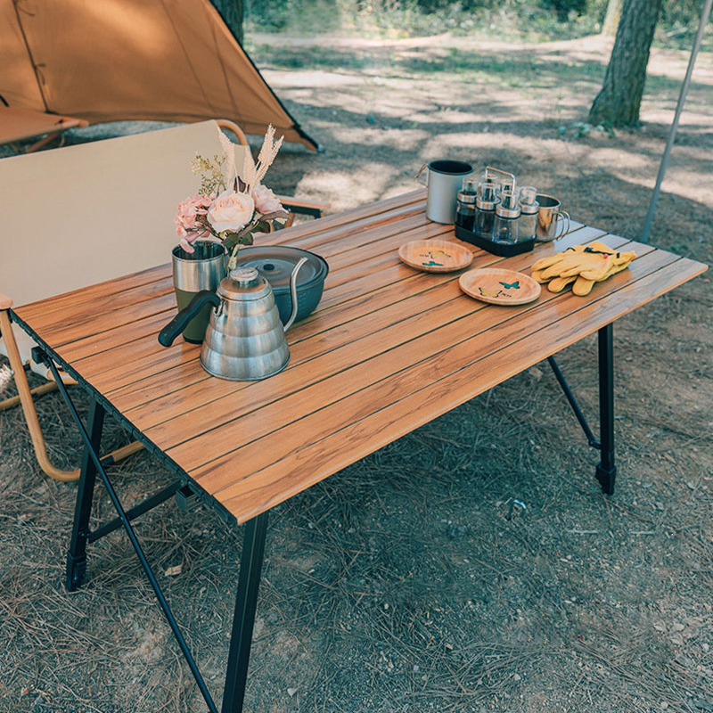 Klappbarer Eierrollen-Camping-Picknicktisch aus Aluminium
